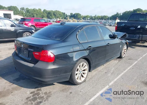 2011 BMW 328I xDrive z USA, uszkodzony, nr VIN WBAPK5G59BNN24354